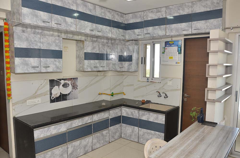 2bhk Shared apartment supercorridor indore